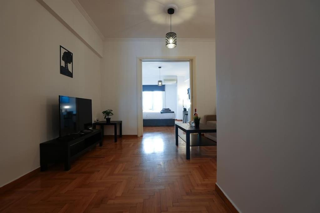 Syntagma Square, 70Sqm Pentelis Sunny Apartment Aten Exteriör bild