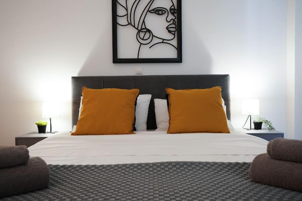 Syntagma Square, 70Sqm Pentelis Sunny Apartment Aten Exteriör bild