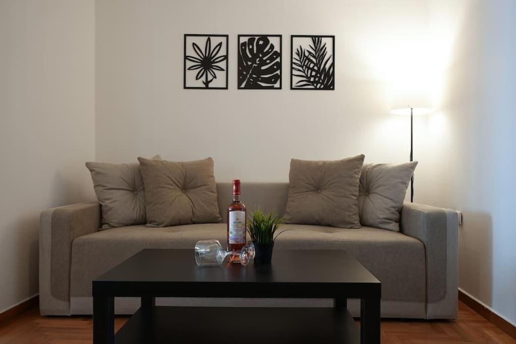 Syntagma Square, 70Sqm Pentelis Sunny Apartment Aten Exteriör bild