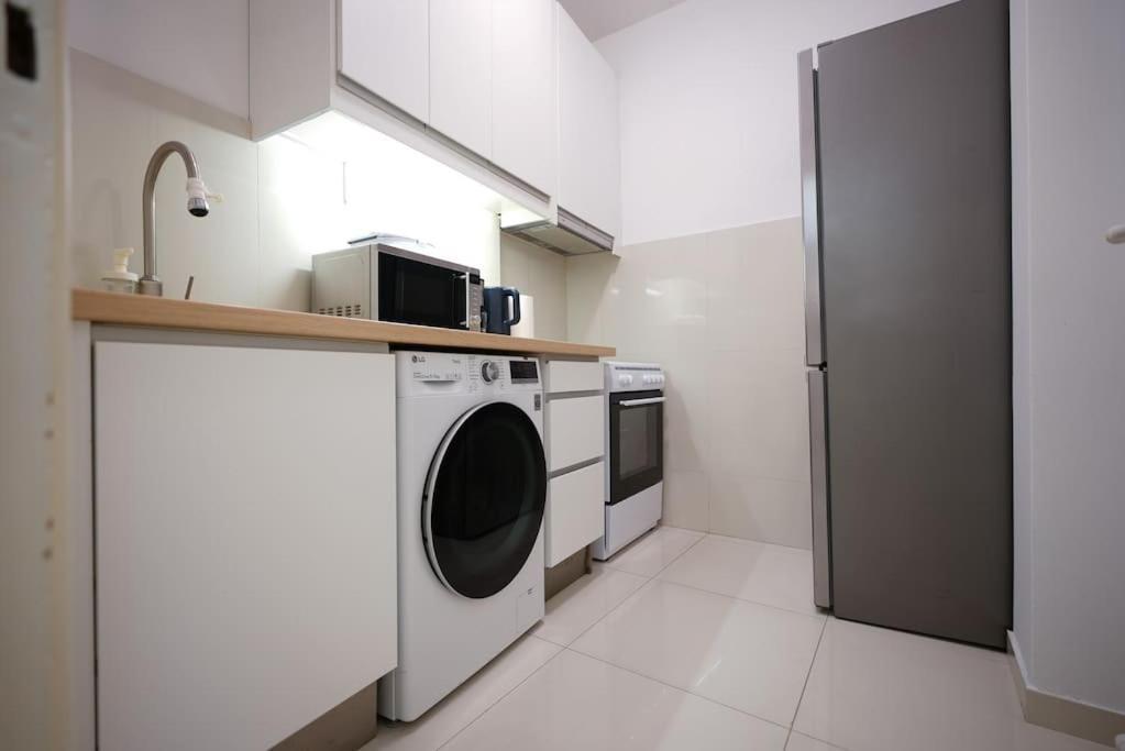 Syntagma Square, 70Sqm Pentelis Sunny Apartment Aten Exteriör bild