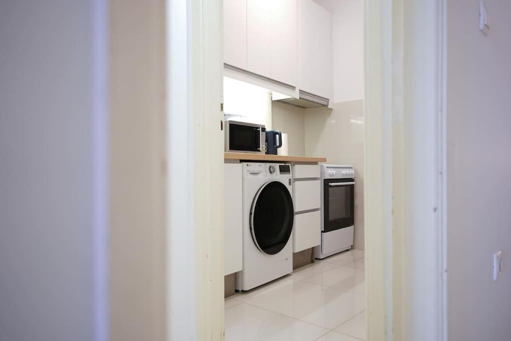 Syntagma Square, 70Sqm Pentelis Sunny Apartment Aten Exteriör bild