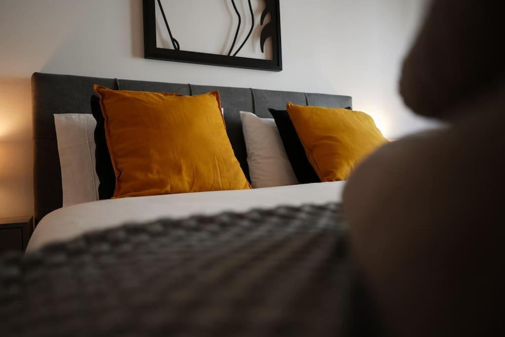 Syntagma Square, 70Sqm Pentelis Sunny Apartment Aten Exteriör bild